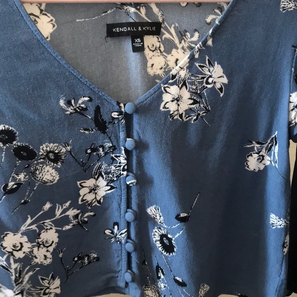 Top - Picture 4 of 4